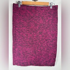 Express Old Money Fuscia Black Soft Sweater Type Fabric Pencil Skirt Size Medium